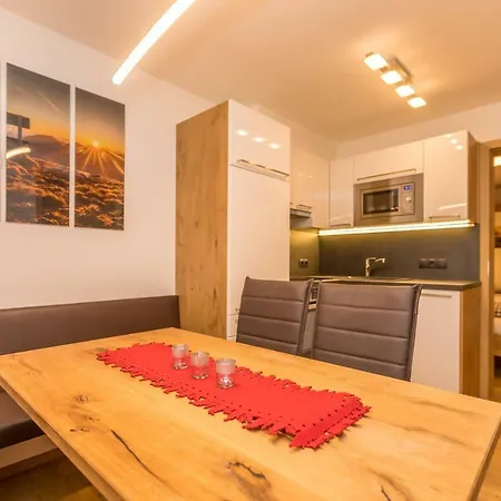 Aichner * מיטרסיל