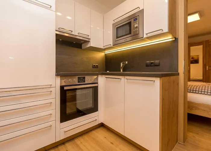 Aichner * מיטרסיל